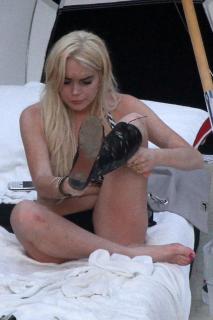 Lindsay Lohan [1200x1800] [239.81 kb]