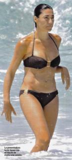 Raquel Revuelta Armengou na Bikini [456x1000] [67.35 kb]