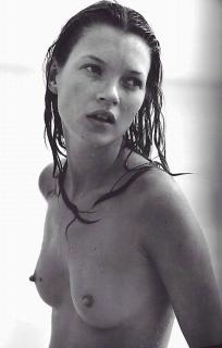 Kate Moss Nude [487x761] [58.37 kb]