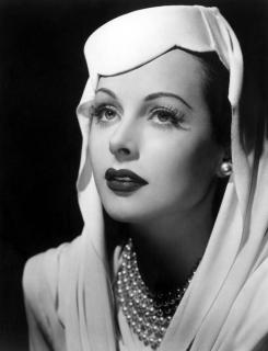 Hedy Lamarr [766x1000] [60.39 kb]