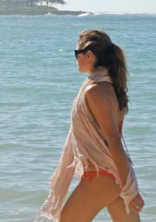 Jennifer Morrison na Bikini [1200x1705] [200.68 kb]