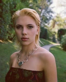 Scarlett Johansson [1429x1785] [314.3 kb]
