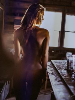 Marisa Papen in Treats! Magazine Nude [1500x2000] [976.43 kb]