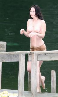 Megan Fox Nude [1200x1980] [271.41 kb]