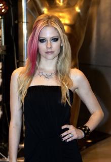 Avril Lavigne [1200x1753] [229.06 kb]