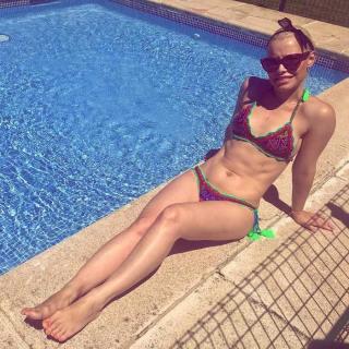 Soraya Arnelas dans Bikini [700x700] [167.74 kb]