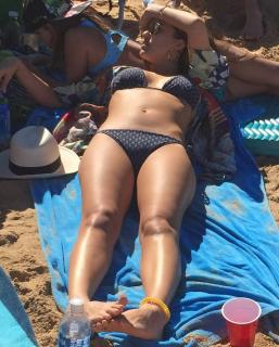 Jessica Alba na Bikini [1555x1934] [603.21 kb]