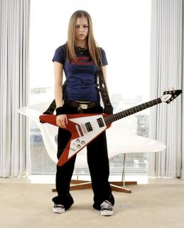 Avril Lavigne [1621x1999] [390.33 kb]