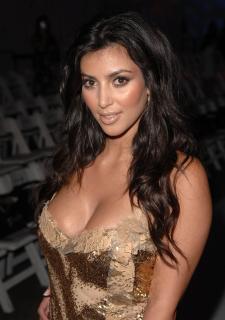 Kim Kardashian [2116x3000] [637.5 kb]
