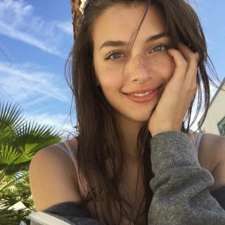 Jessica Clements [1080x1080] [202.57 kb]