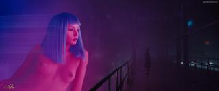 Ana de Armas na Blade Runner 2049 Nua [1600x667] [74.44 kb]