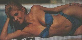 Ivonne Reyes in Bikini [845x418] [54.41 kb]