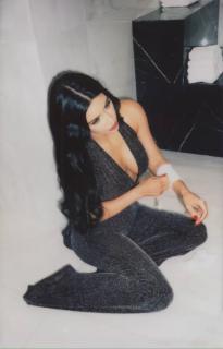 Kim Kardashian [1242x1935] [189.02 kb]