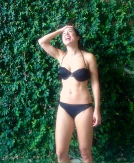 Eva Marciel in Bikini [600x727] [119.15 kb]