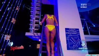 Laury Thilleman dans Bikini [1280x720] [143.84 kb]
