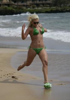 Brooke Hogan in Bikini [1200x1708] [297.92 kb]