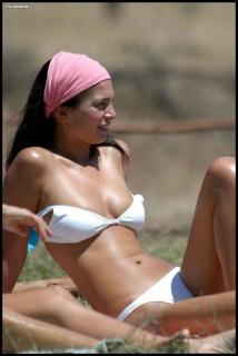 Alessia Mancini in Bikini [687x1024] [87.96 kb]