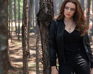 Danielle Rose Russell [637x508] [80.21 kb]