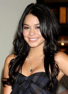 Vanessa Hudgens [1451x2000] [259.71 kb]