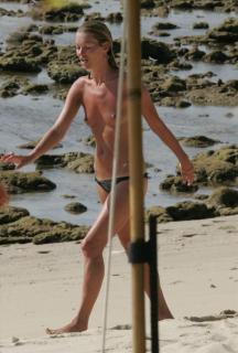 Kate Moss en Topless [1082x1600] [159.22 kb]