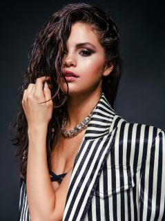 Selena Gomez [1280x1707] [563.37 kb]