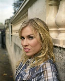 Natasha Bedingfield [798x1000] [161.83 kb]