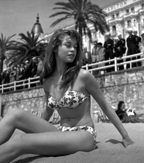 Brigitte Bardot [3543x4008] [1211.76 kb]