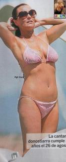 Amaia Montero in Bikini [383x935] [60.41 kb]