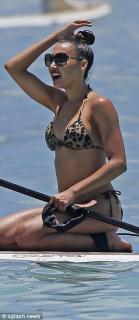 Naya Rivera in Bikini [306x701] [32.73 kb]