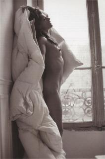 Milla Jovovich in Purple Magazine Nude [1196x1800] [271.93 kb]