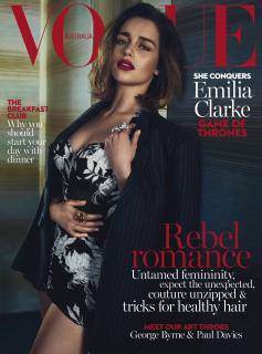 Emilia Clarke dans Vogue [1422x1920] [398.74 kb]