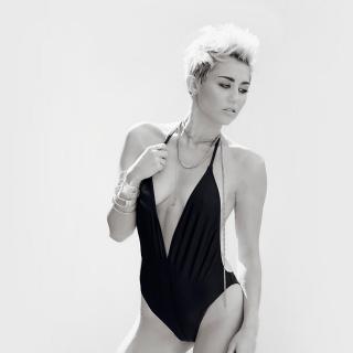 Miley Cyrus na Maxim [1500x1500] [113.08 kb]
