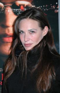Claire Forlani [1480x2300] [372.72 kb]