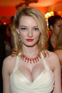 Dakota Blue Richards [1118x1678] [353.09 kb]