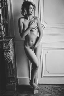 Léa Seydoux in Lui Magazine Nude [1213x1803] [226.55 kb]