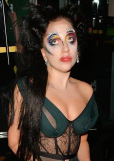 Lady Gaga [1140x1600] [268.82 kb]