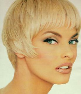 Linda Evangelista [641x738] [61.67 kb]