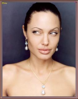 Angelina Jolie [1024x1299] [115.27 kb]