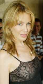 Kylie Minogue [955x1853] [303.71 kb]
