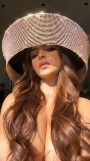 Demi Rose [640x1136] [203.59 kb]