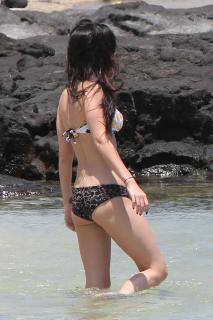 Megan Fox dans Bikini [1200x1800] [280.19 kb]