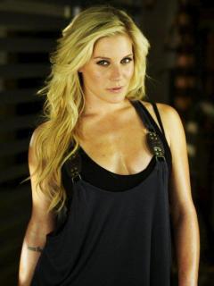 Katee Sackhoff [453x604] [34.5 kb]