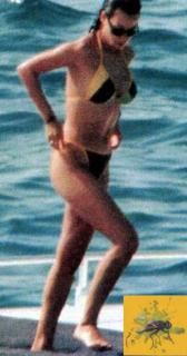 Mabel Lozano dans Bikini [374x710] [46.75 kb]