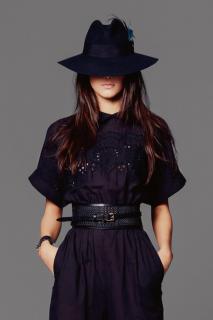 Kendall Jenner en Vogue [800x1200] [59.63 kb]