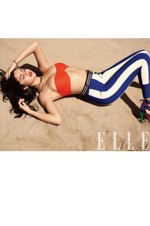 Selena Gomez dans Elle [470x705] [38.14 kb]