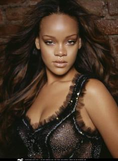 Rihanna [752x1024] [80.2 kb]