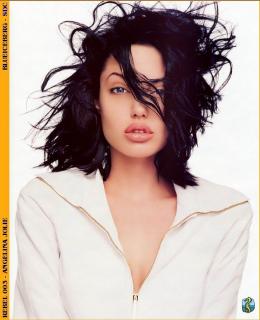 Angelina Jolie [835x1024] [106.31 kb]