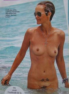 Laeticia Hallyday in Topless [1024x1392] [297.44 kb]