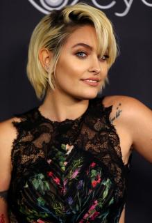 Paris Jackson [1318x1920] [351.04 kb]