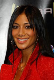 Nicole Scherzinger [2220x3233] [684.12 kb]